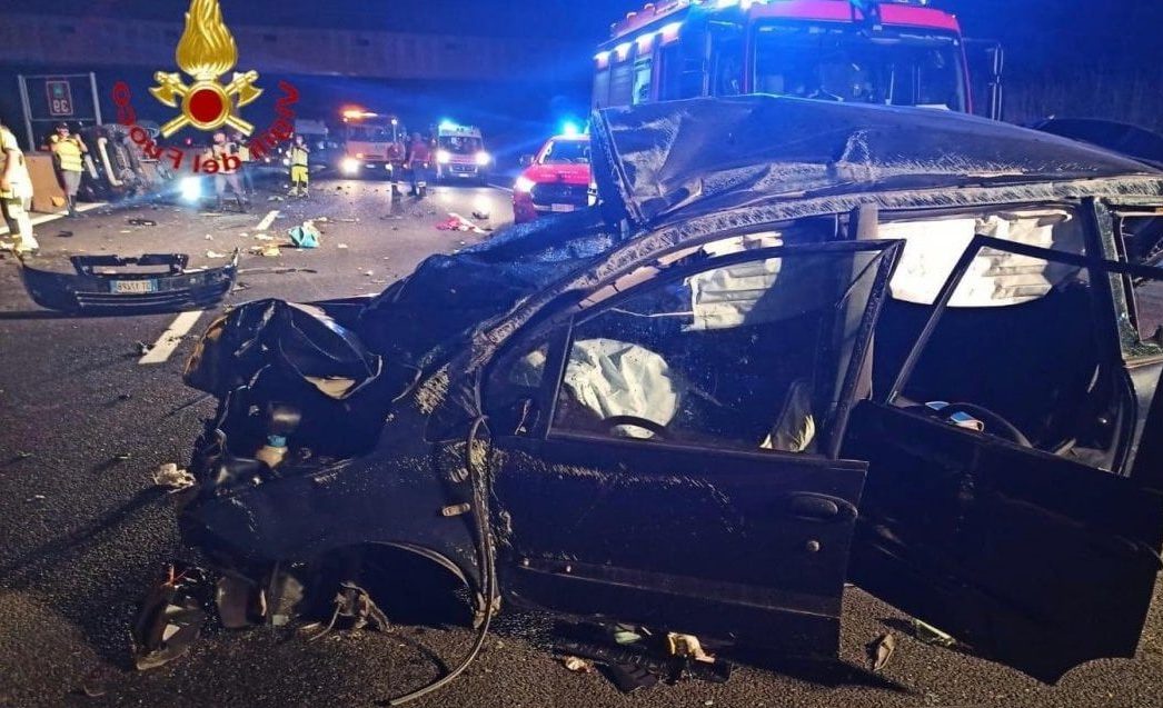 Grave incidente sulla Torino – Milano, coinvolti più veicoli: 9 feriti, 2 sono gravi