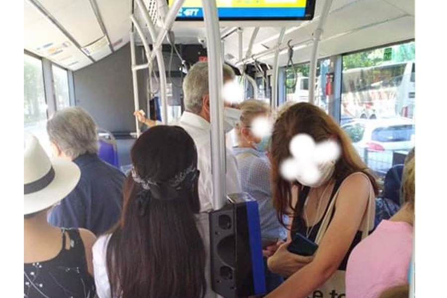 Torino – Ancora segnalazioni di autobus pieni “Ma quale distanziamento? E’ uno schifo”