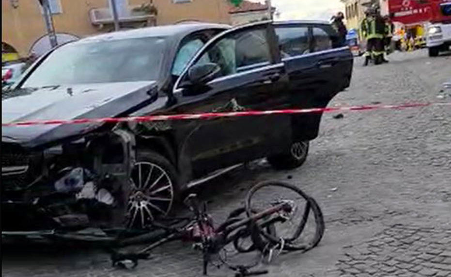 Piemonte – Col Suv travolge 5 persone e rischia il linciaggio: arrestato per omicidio stradale