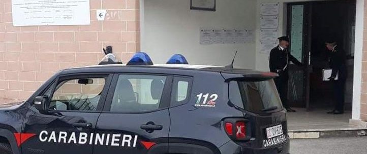 Piemonte – Prof rifiuta di indossare mascherina, caos a scuola: arrivano i carabinieri