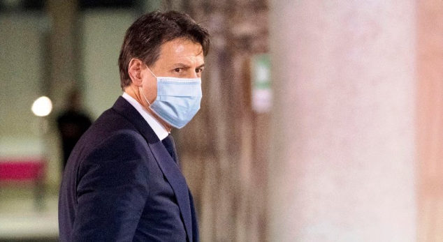 Crisi di Governo – Giuseppe Conte si è dimesso: “Ringrazio ogni singolo ministro”