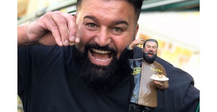 Apre a Torino la celebre Pescheria Di Napoli – Sotto la Mole il pescivendolo più famoso del web