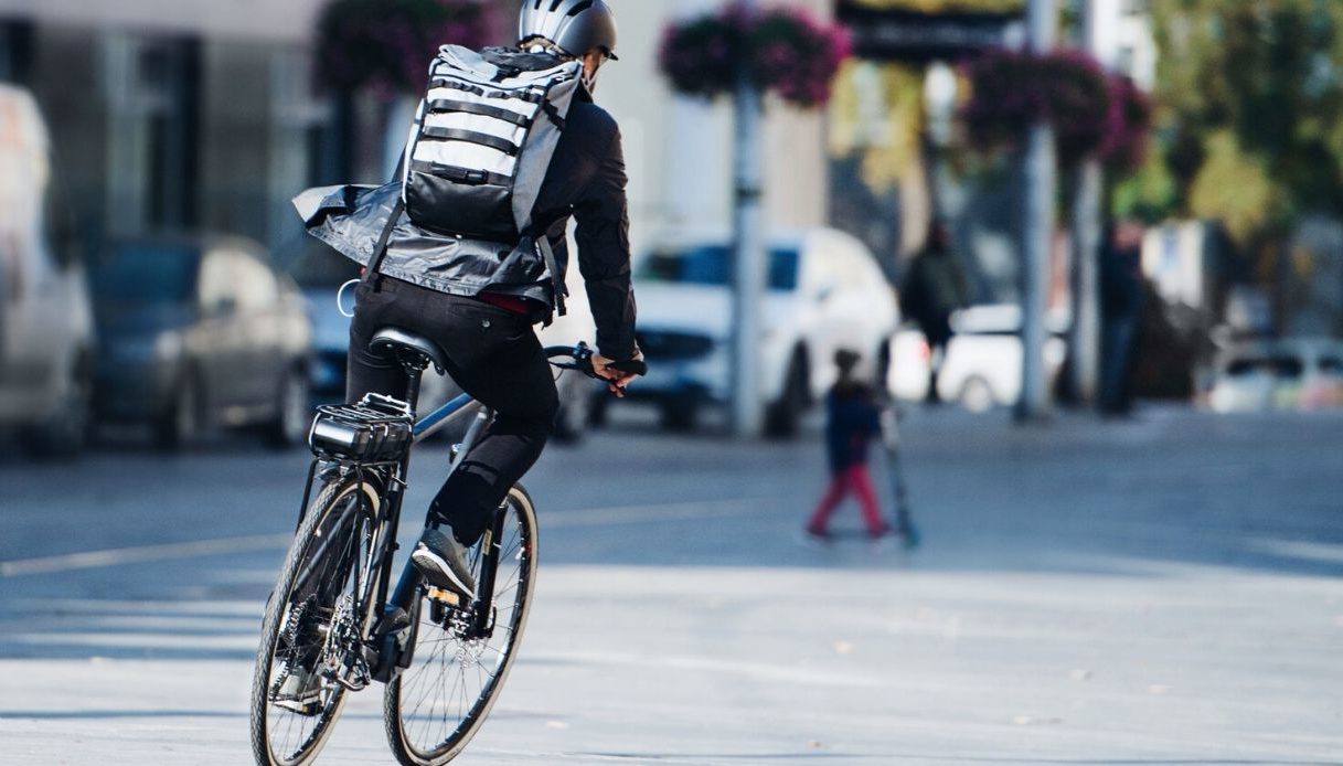 Bonus Mobilità – Da oggi via a rimborsi e buoni sconto per bici, monopattini e altro: tutte le Info