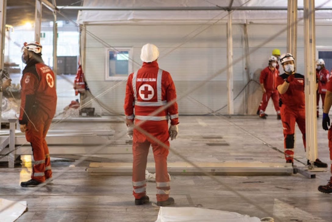 Torino – Covid Hospital al Parco Valentino, avanzano i lavori: oltre 450 nuovi posti letto