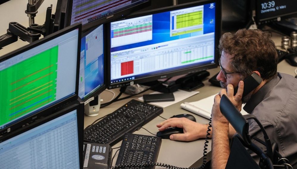 Borsa, Europa unico continente in calo nell’anno del Covid – Vola il mercato asiatico