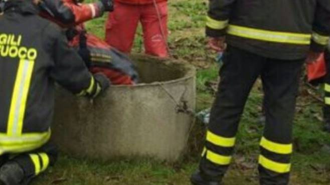 Torino – Anziano decide di farla finita e si getta in un pozzo di 25 metri