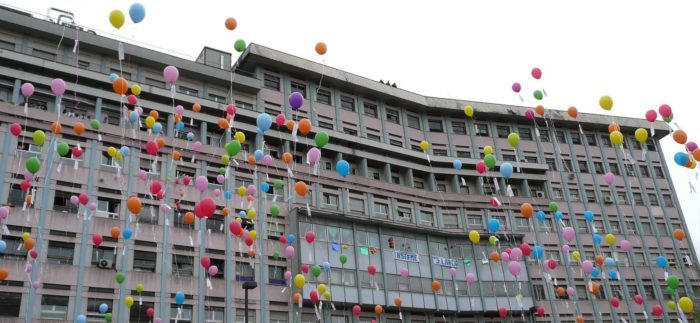 I Torinesi vicini ai bimbi del Regina Margherita: migliaia di regali e panettoni ai piccoli pazienti