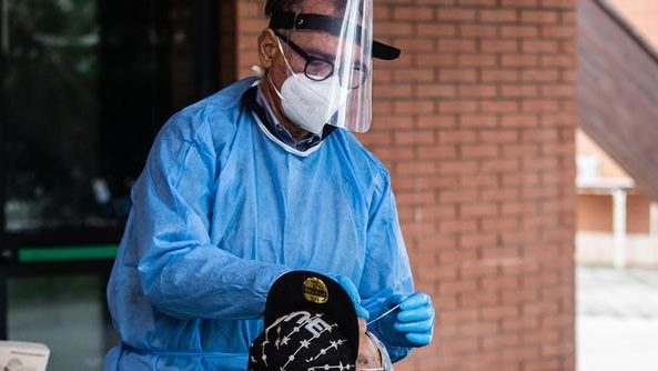 Covid in Piemonte, test rapido e gratuito- Al via il progetto per gli over 65: le info