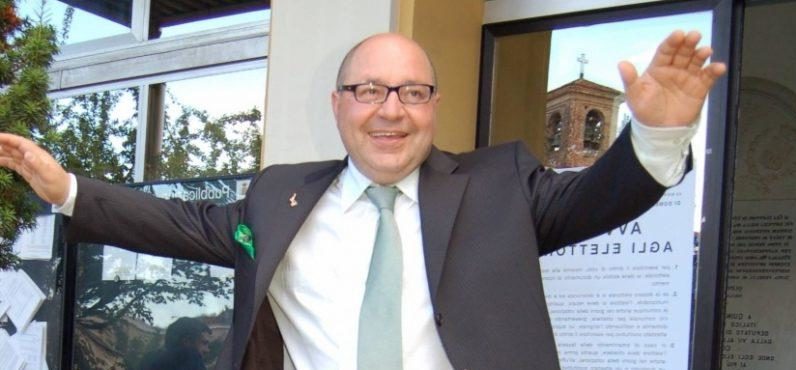 Piemonte – Sindaco viola il coprifuoco e ha un incidente: bufera sul primo cittadino leghista