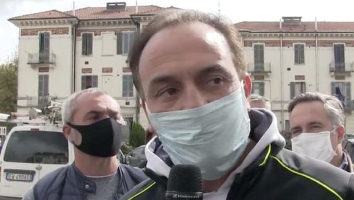 Cirio su AstraZeneca “Ok dell’Ema, domani si riparte”. E sugli over 80 “Tutti vaccinati in un mese”