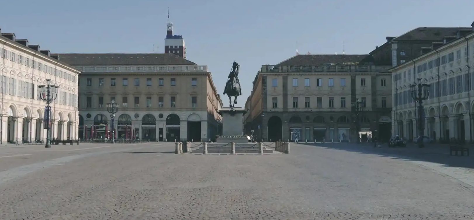 Pandemia, tracollo del turismo a Torino: 2,4 milioni di presenze in meno, i dati allarmanti