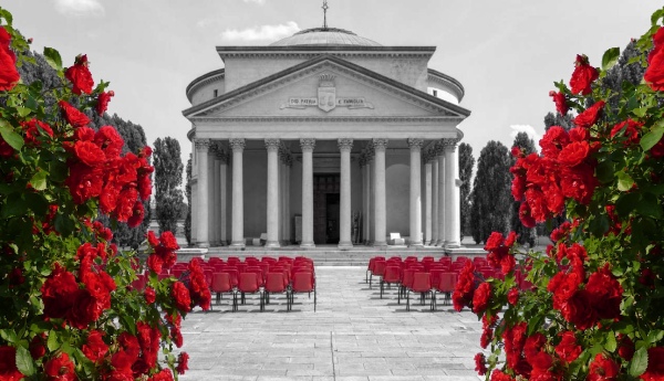 Torino – Rifiorisce il Mausoleo della Bela Rosin: ‘spettacolari roseti’ per la settimana di San Valentino
