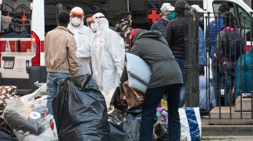 Torino – Clochard cacciati dal centro, Petrarulo all’Arcivescovo Nosiglia: “Siano ospitati anche nei luoghi di culto inutilizzati. Se non ora quando?”