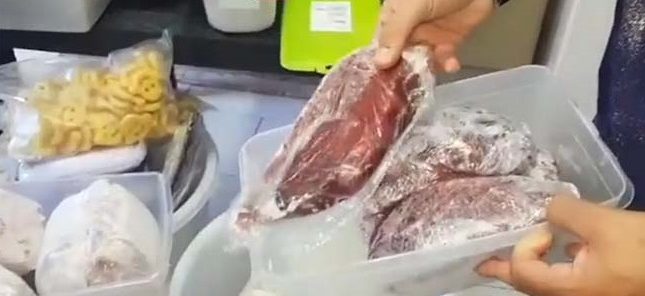 Torino – Cibo mal conservato in ristorante cinese del centro: oltre 30 kg di carne e pesce sequestrati