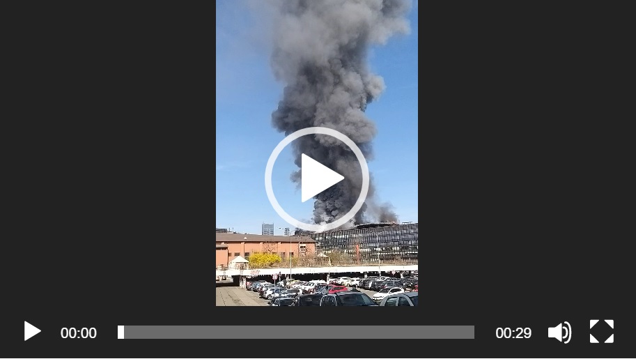 Torino – A fuoco l’ex centro direzionale Fiat: colonna di fumo nero sulla città: VIDEO