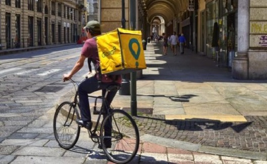 Torino – Baby gang aggredisce senza motivo Rider in centro: identificati e fermati