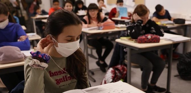 Torino – A scuola contagi Covid in netto calo rispetto allo scorso anno – Cirio “Merito delle vaccinazioni”