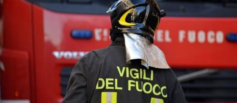 Torino – Va a fuoco palazzina, anziana muore asfissiata