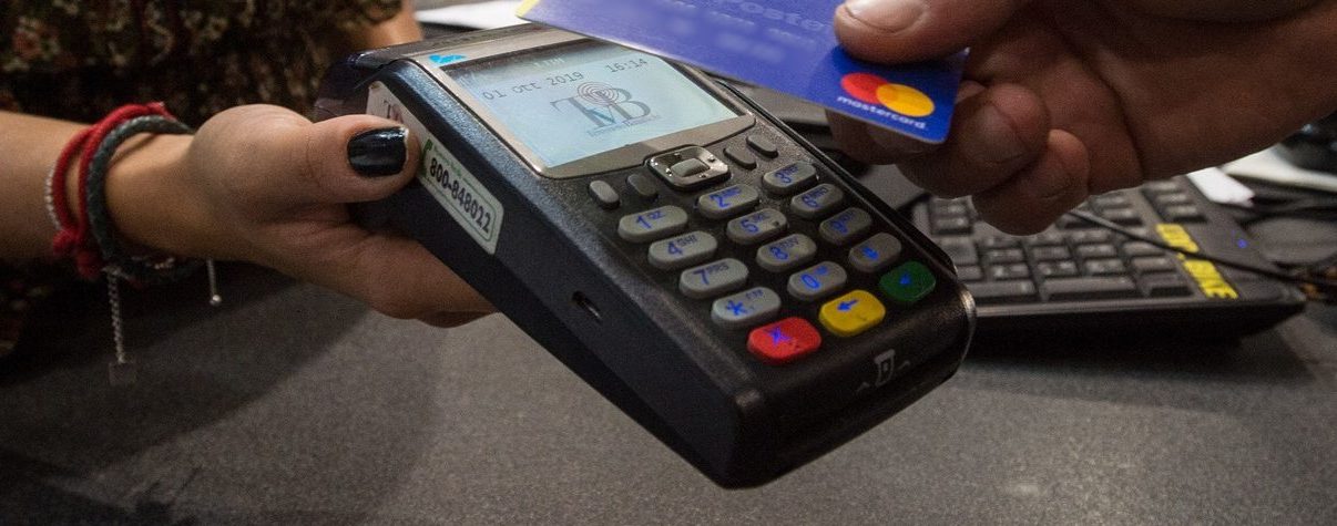 Tracce di virus sui Pos – Nas per controlli Covid nei supermercati: 18% sono irregolari