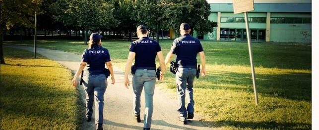 Torino – Violenza al parco del Valentino: due uomini si accoltellano a vicenda, trasportati in ospedale