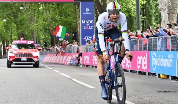 Appendino – “Giornata bellissima col Giro: ci insegna che ripartire con buon senso è possibile”