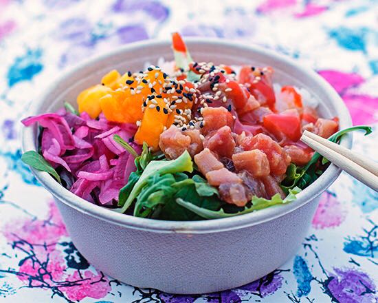 Torino – La cucina Hawaiana incontra la tradizione sabauda: nasce ‘Mica Poke’, il primo a Torino, poi in tutta Italia