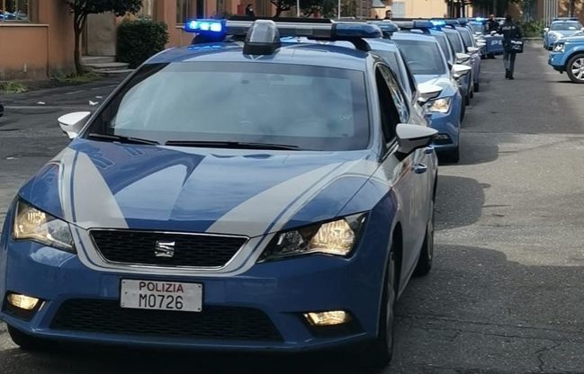 Torino – Ancora rissa al mercato. Con un bancale gli spaccano le ossa della mano, tre denunce