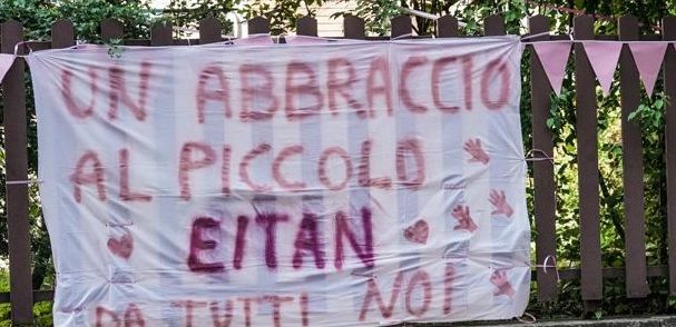Strage funivia – Il piccolo Eitan migliora e inizia a mangiare: zia e nonna sono accanto a lui
