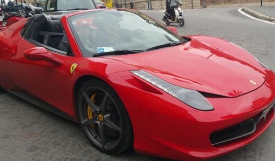 Torino – Investita da una Ferrari sulle strisce alla Crocetta, è grave al Cto