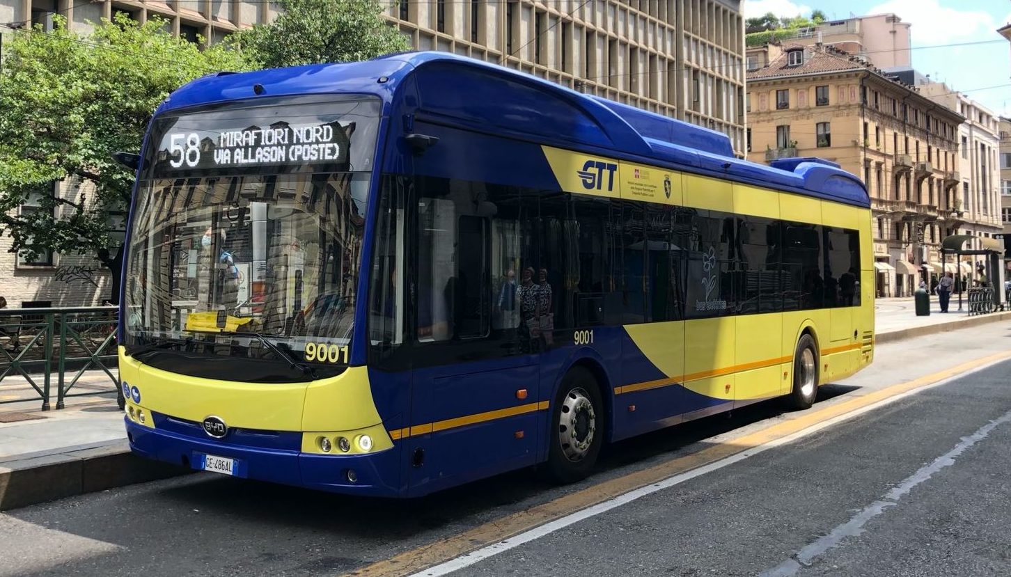 Ecco i nuovi autobus a Torino – 100 bus 100% elettrici in strada, il progetto continua