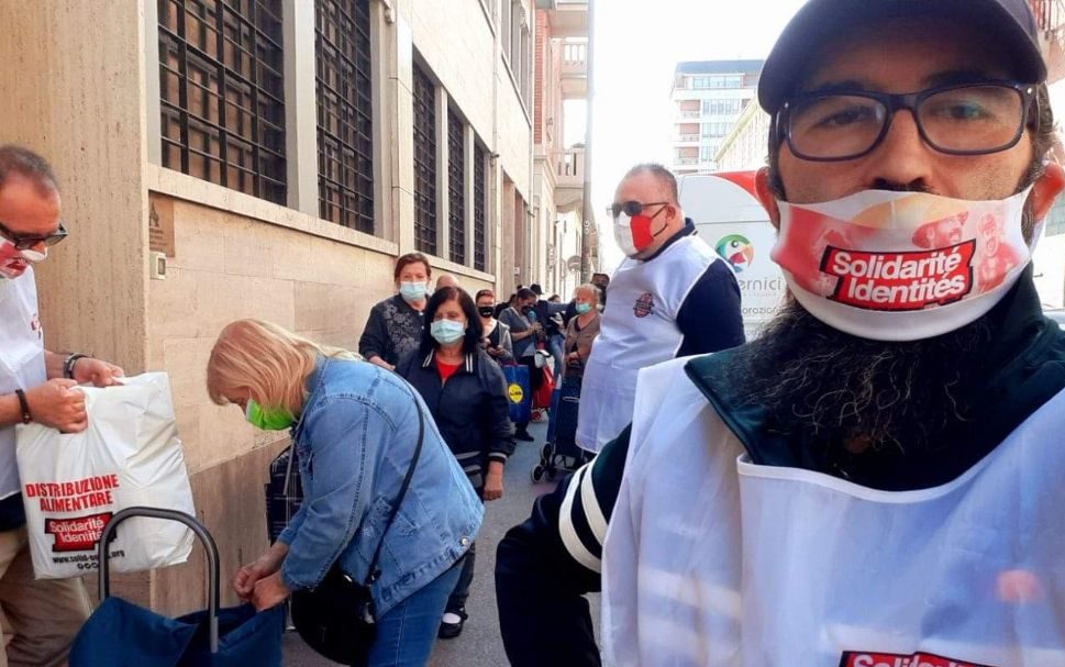 Torino – Oggi la consegna dei pacchi alimentari alle famiglie in difficoltà: Info utili