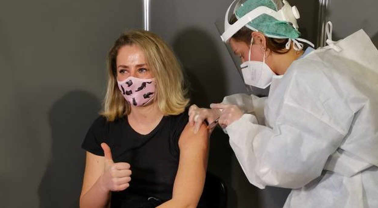 Vaccini ai turisti – Da Luglio scatta la reciprocità fra Liguria e Piemonte: info utili