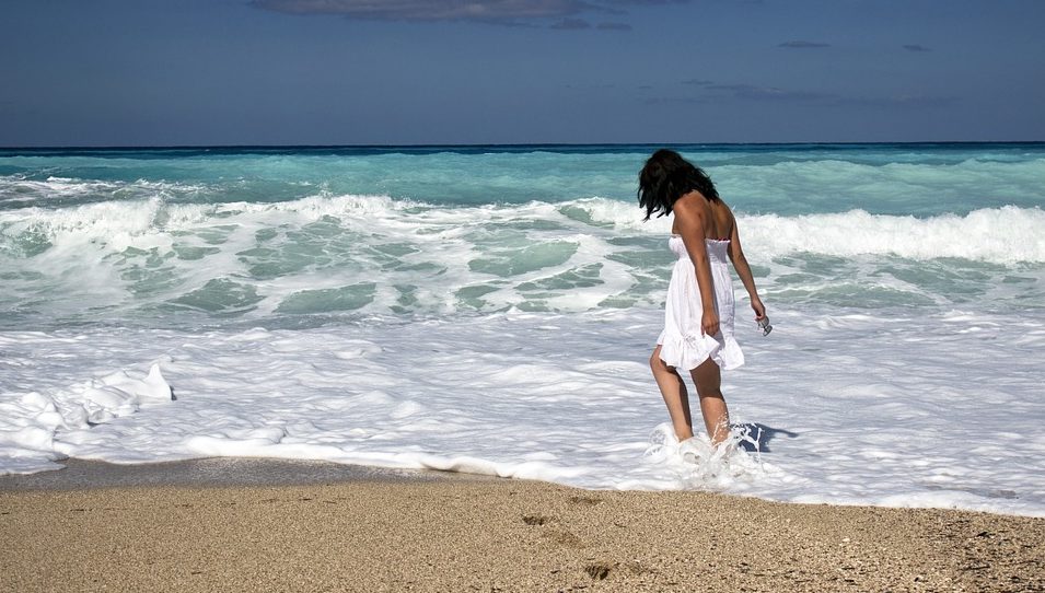 Vacanze da incubo, alberghi horror, bagagli smarriti? Ecco cosa fare per chiedere il rimborso