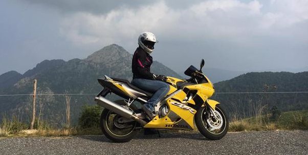 Muore a 40 anni motociclista torinese – Scontro con un’auto, morta sul colpo