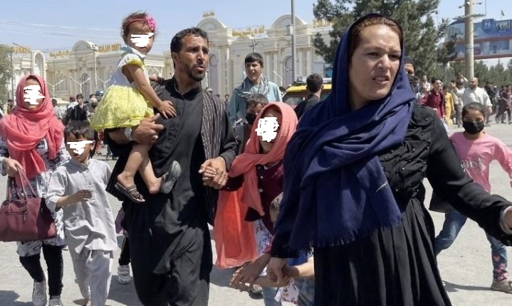 Torino – Arrivano i primi profughi dall’Afghanistan “Accogliamo chi fugge dai tagliagole”