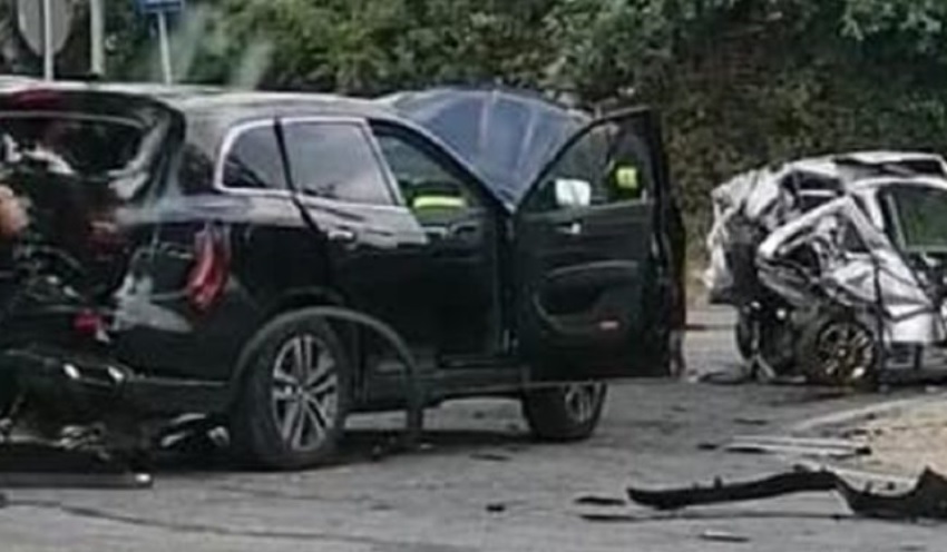 Torino – Drammatico incidente, coinvolte 5 auto. Muore anche la ragazza (15 anni), famiglia distrutta