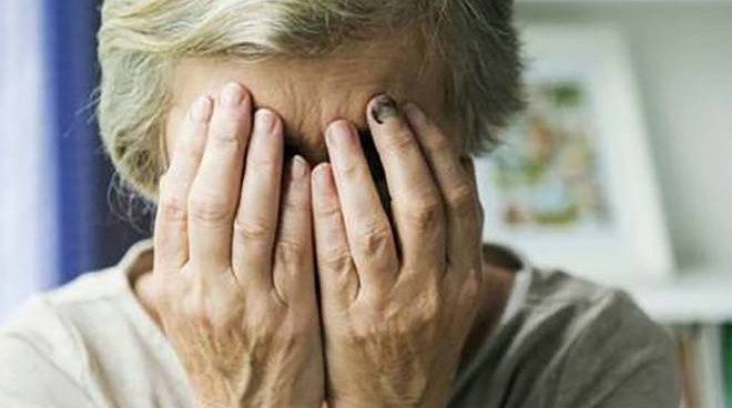 Dramma nel Torinese – A 78 anni fa una manovra sbagliata, investe e uccide l’amica