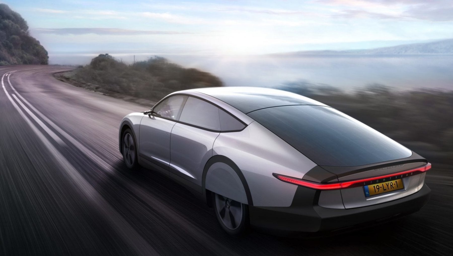 A Torino nasce la prima auto ad energia solare – “Sarà una vettura futuristica”, ecco il progetto