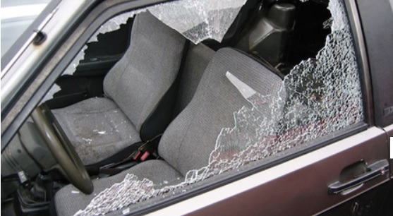 Torino – Rubano a raffica navigatori satellitari alle auto in sosta: due fratelli arrestati