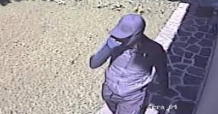 Torino – Ladro svaligia negozio, ma è riconosciuto dalla felpa di una nota serie tv: rintracciato e arrestato