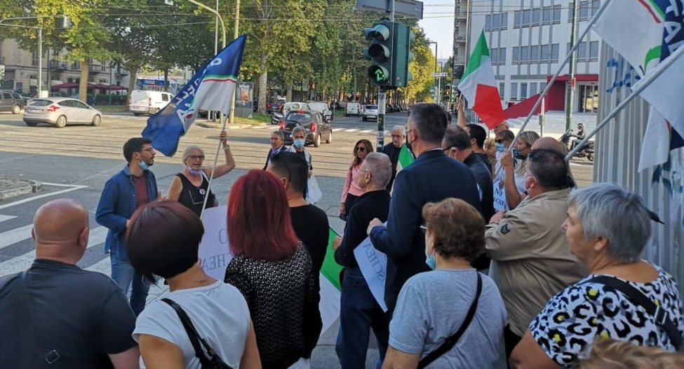 Torino- Bufera sul progetto della moschea in periferia nord. La protesta di residenti e Fratelli d’Italia