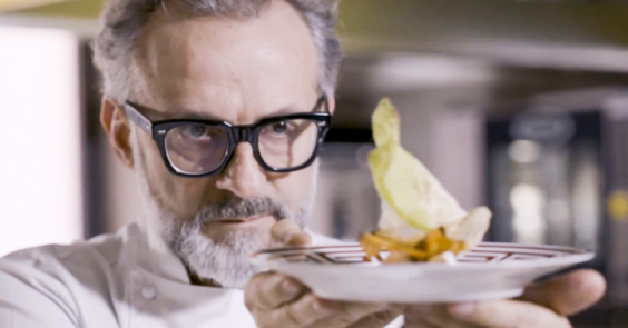 Il grande chef stellato Bottura arriva a Torino – “Piatti per un progetto di solidarietà”