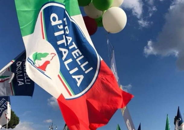 Torino – “Grazie camerati!” Esponente Fratelli d’Italia viene eletto e festeggia in questo modo, è polemica
