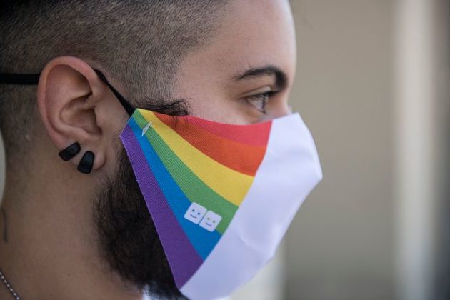 Ancora omofobia a Torino – Coppia gay minacciata da vicini: “Siete cancro del condominio, vi cacceremo”