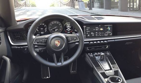 Piemonte – Schianto in Porsche, muore noto imprenditore