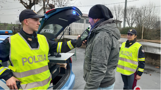 Torino – Controlli a tappeto nel week end contro guida in stato di ebbrezza: 1 automobilista su 4 oltre i limiti consentiti