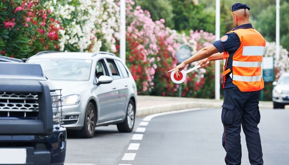 Nuovo Codice della Strada – Multe, monopattini, parcheggi e pedoni: ecco cosa cambia