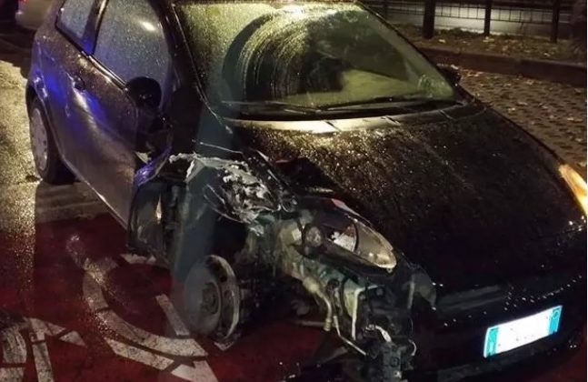 Torino – Ubriachi alla guida: uno viaggia senza ruote anteriori e sbatte contro un’auto. Un altro finisce contro un palo