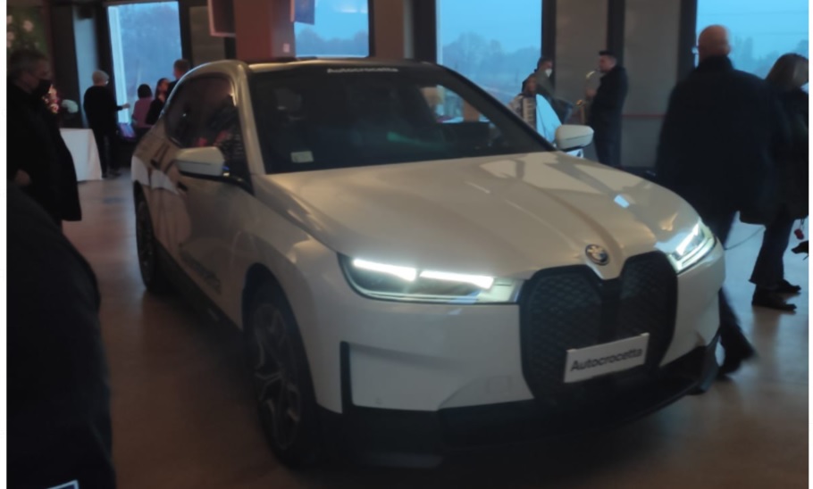 Torino – ‘Lancio di una nuova era’: la Tenuta Roletto ospita il lancio della nuova BMW iX promosso da Autocrocetta. GALLERY