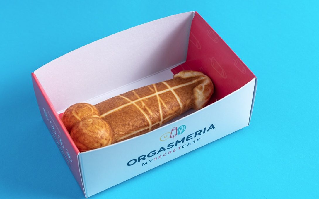 A Torino apre Orgasmeria – “I Waffie più sexy d’Italia”, 2 mila persone in coda